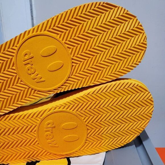 Drew House x Justin Bieber Mascot Slippers Yellow/Black S/M Sz 5 To 8 Mens NWT - Picture 7 of 11